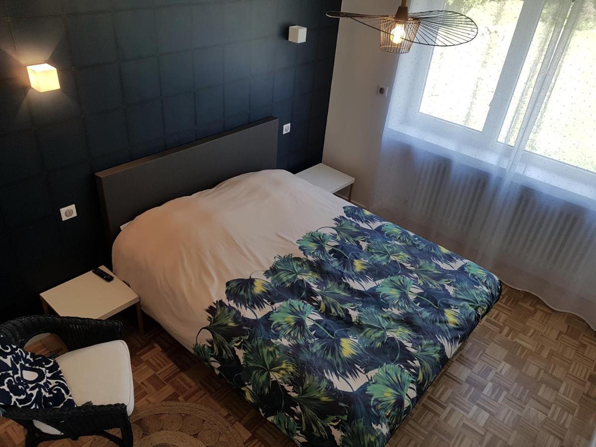 La Belle Jaune- Bed And Breakfast Moulins-les-Metz エクステリア 写真